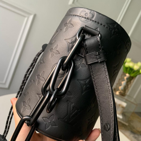 l0*is V*t0n chalk nano bag