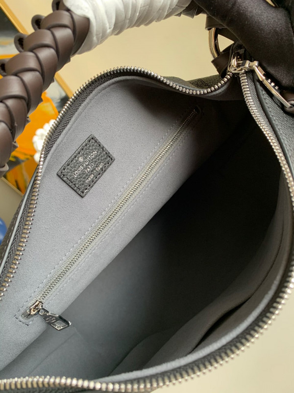 l0*is V*t0n beaubourg hobo mm