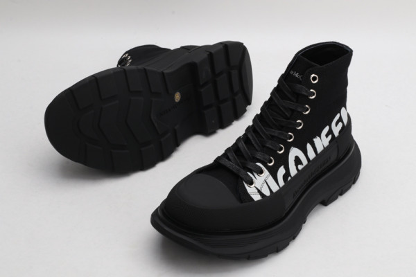 ale*d*r M*Q*en tread slick boot