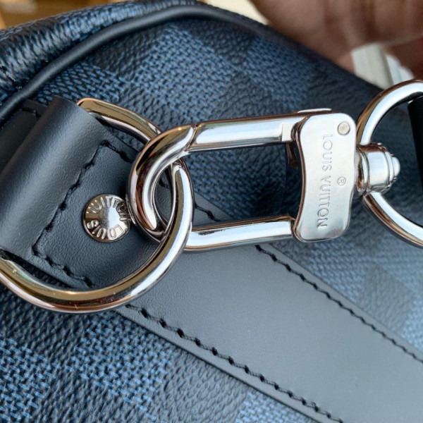 l0*is V*t0n keepall 45