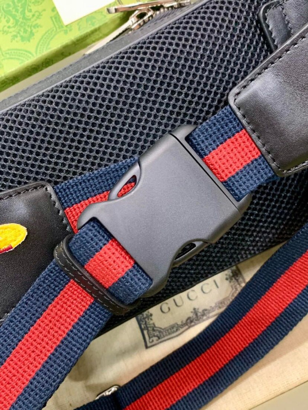 G*u*i  belt bag