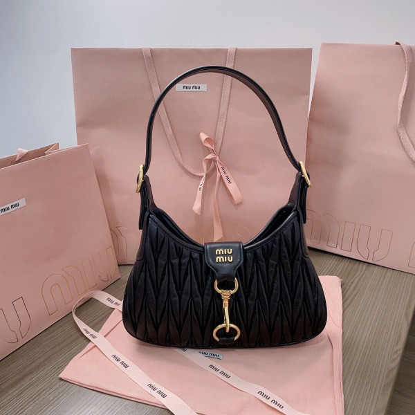 M*um*u matelassé nappa leather hobo bag