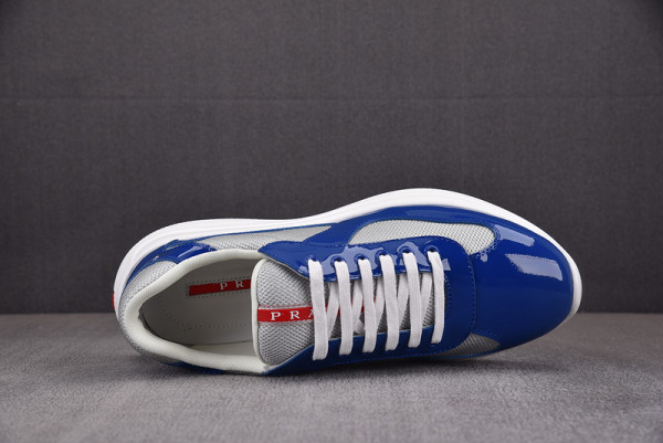 Pra*a sneaker