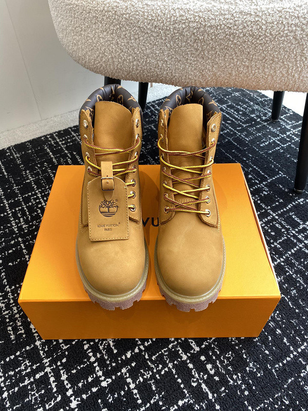 l0*is V*t0n boots