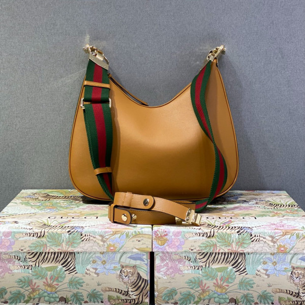 G*u*i attache large shoulder bag