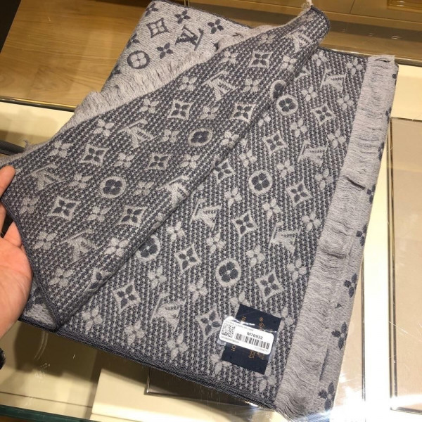 l0*is V*t0n monogram classic scarf