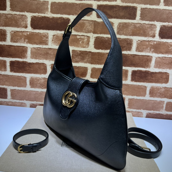 G*u*i aphrodite medium shoulder bag