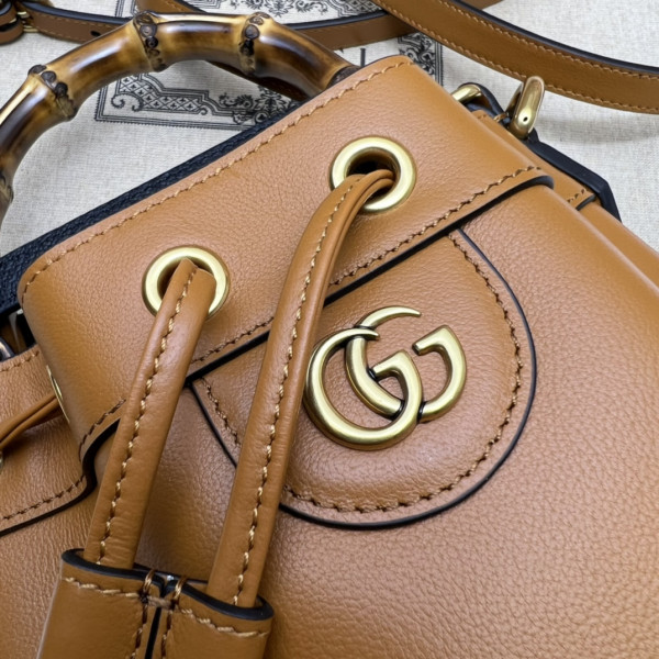 G*u*i diana mini bucket bag