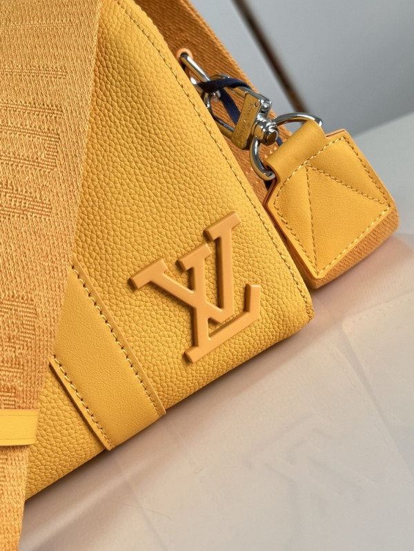 l0*is V*t0n city keepall
