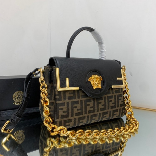 F**di x versace la medusa