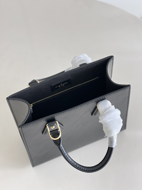 l0*is V*t0n petit sac plat