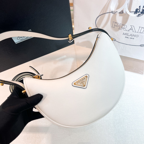 Pra*a arqué leather shoulder bag-22.5*18.5*6cm