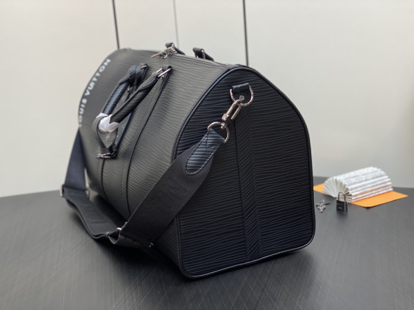 l0*is V*t0n keepall bandouliÈre 50