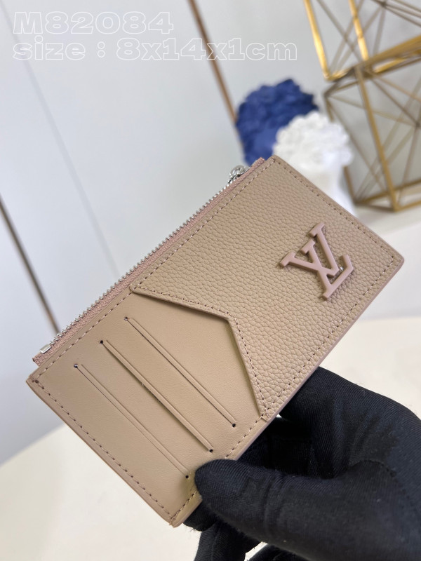 l0*is V*t0n coin card holder