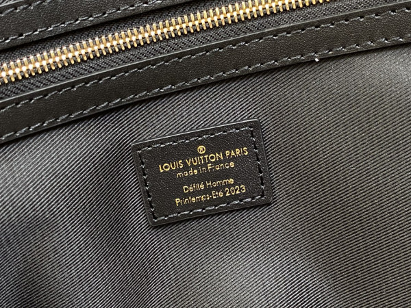 l0*is V*t0n keepall bandouliÈre 45