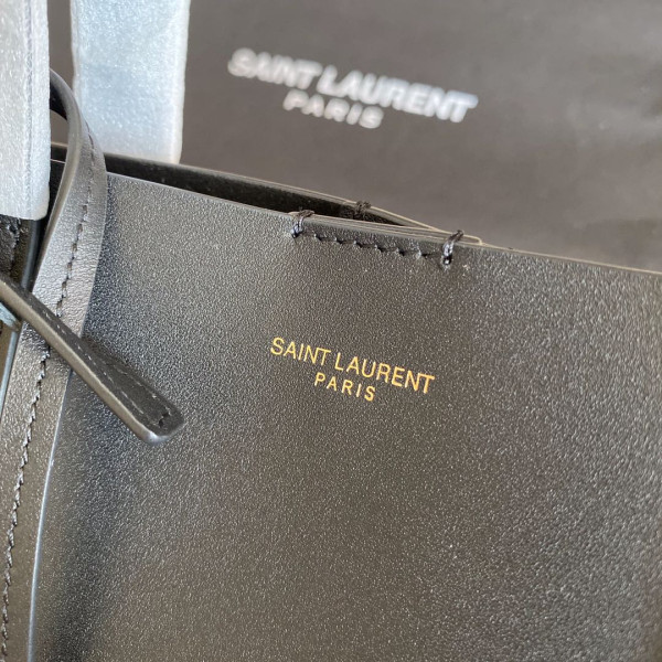 y*l shopping Sa**t Lau*nt leather