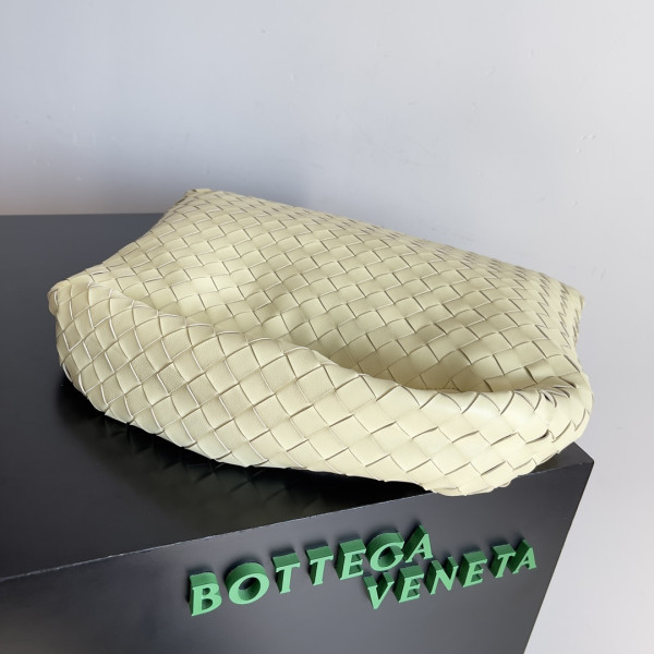 bo*te*ga Ve*ne*ta small hop