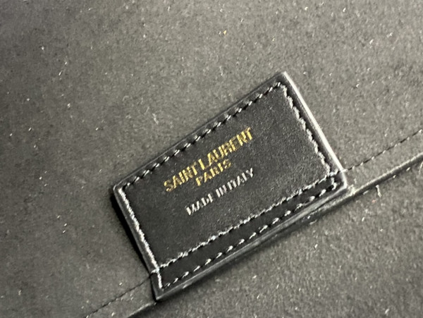 y*l shopping Sa**t Lau*nt leather