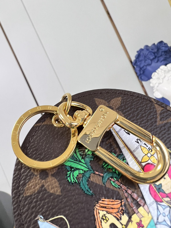l0*is V*t0n illustre ice skate bag charm and key holder