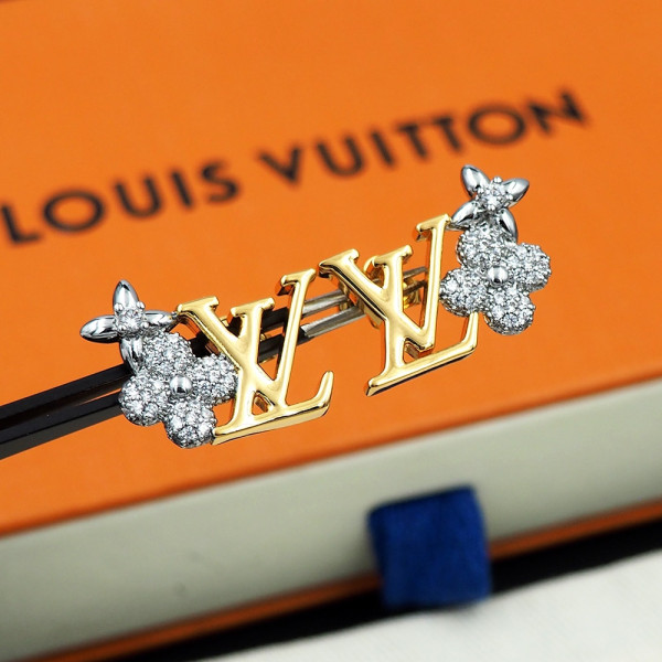 l0*is V*t0n earrings