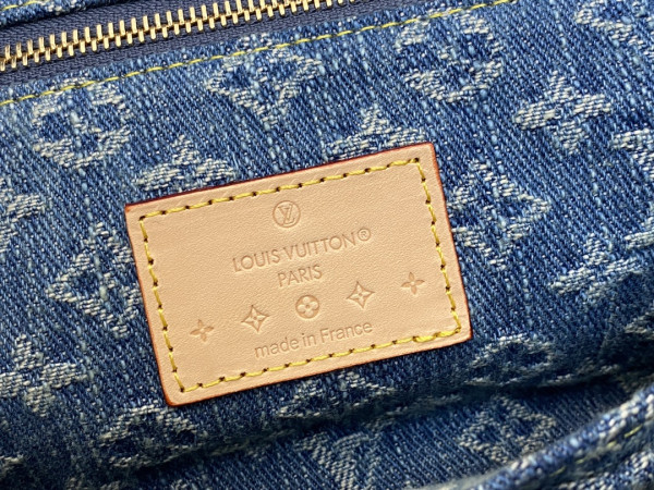 l0*is V*t0n pochette cosmétique pm