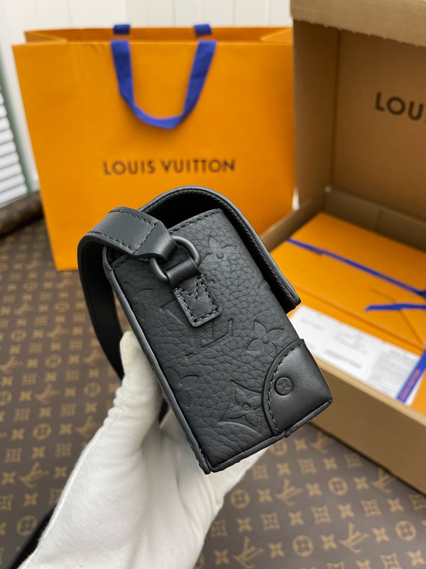 l0*is V*t0n steamer wearable wallet-18*11*6.5cm
