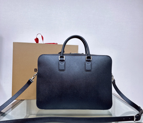 B**rry slim ainsworth briefcase