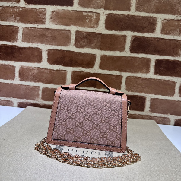 G*u*i gg matelassÉ small top handle bag