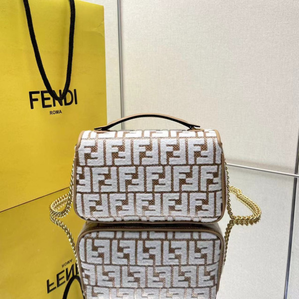 F**di baguette chain midi 397b98-24*14*7cm