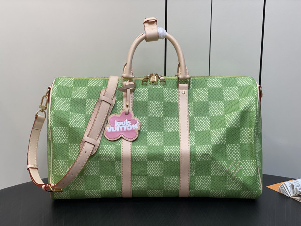 l0*is V*t0n keepall bandouliÈre 50