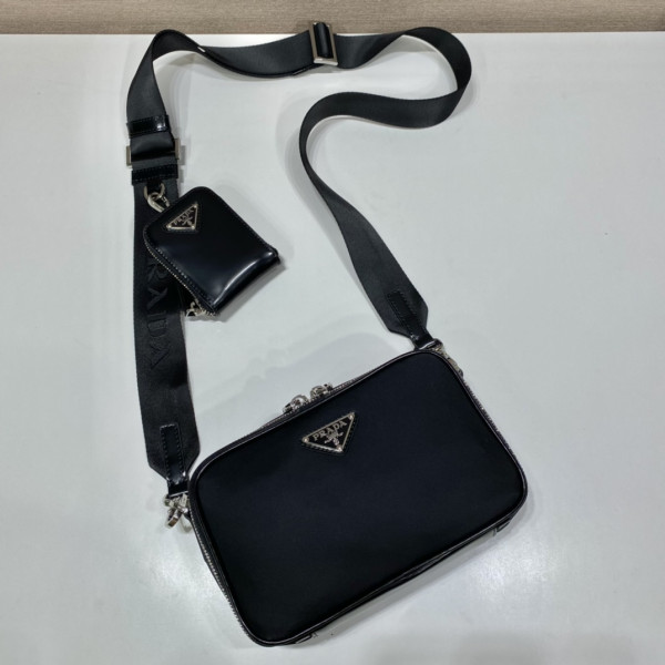 Pra*a message bag-19*12.5*5.5*cm