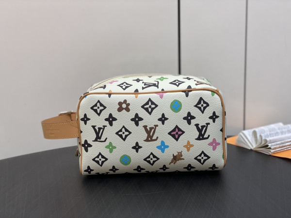 l0*is V*t0n locker dopp kit bag-23*13*12cm