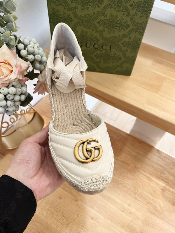 G*u*i leather platform espadrille