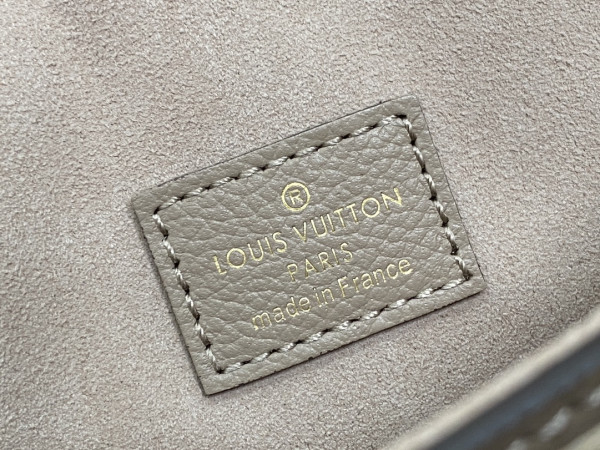 l0*is V*t0n nano diane-19*10.5*6 cm