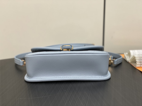 l0*is V*t0n nano diane-19*10.5*6 cm