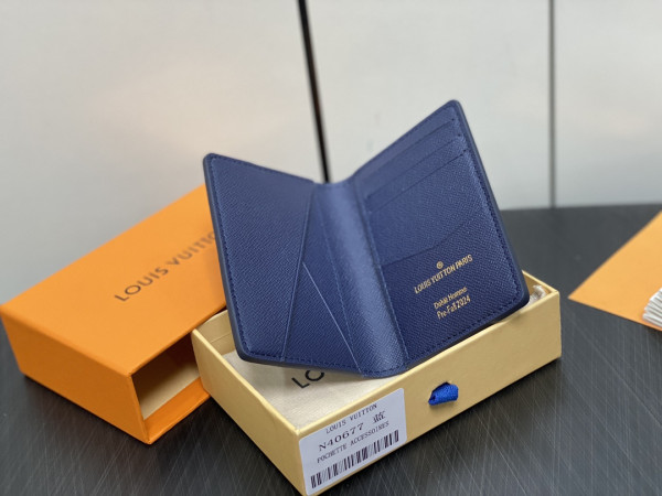 l0*is V*t0n pocket organizer-7.5*11.1*1 cm