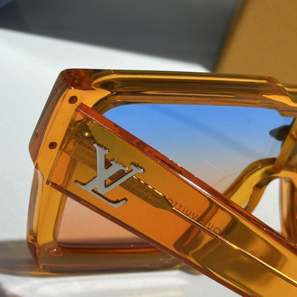 louvis V*t0n sunglasses