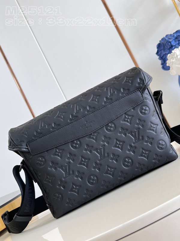 l0*is V*t0n messenger voyager pm-33*22.5*11cm