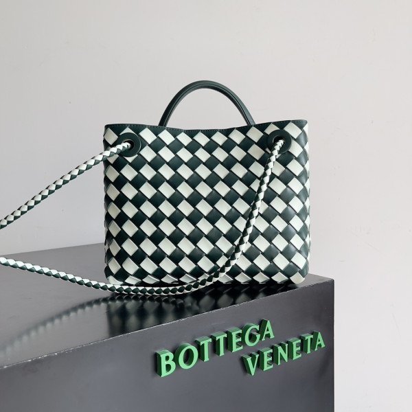 bo*te*ga Ve*ne*ta small andiamo-25*22*10.5cm