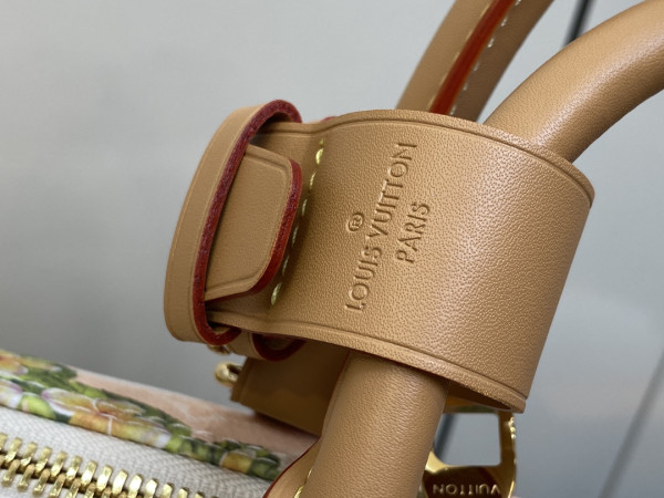 l0*is V*t0n keepall bandouliÈre 50