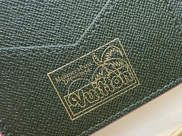 l0*is V*t0n passport cover-10*14*2.5cm