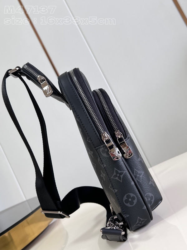 l0*is V*t0n avenue slingbag-16*33*5.7cm