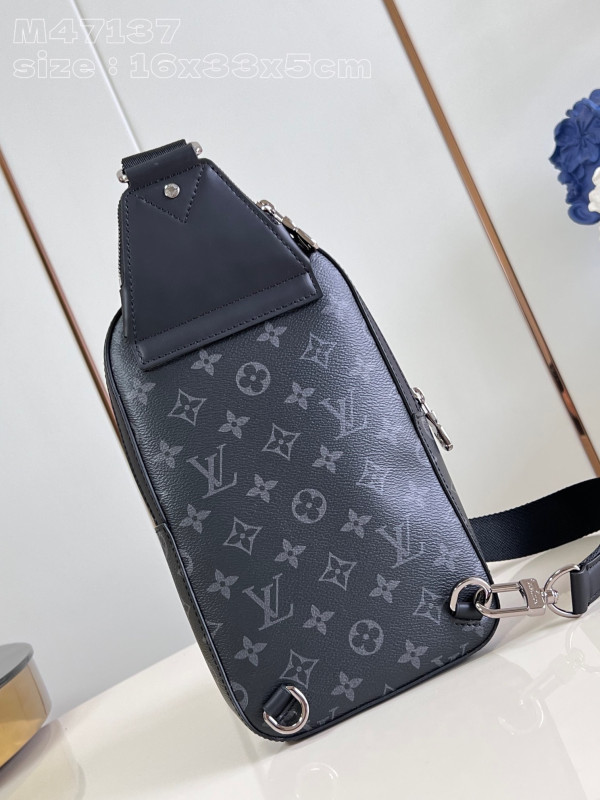 l0*is V*t0n avenue slingbag-16*33*5.7cm