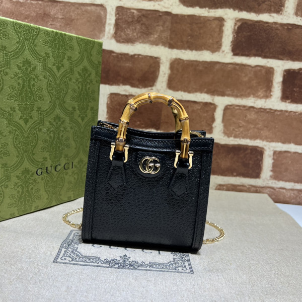 g*u*i diana S*per mini bag-12*12.5*6cm