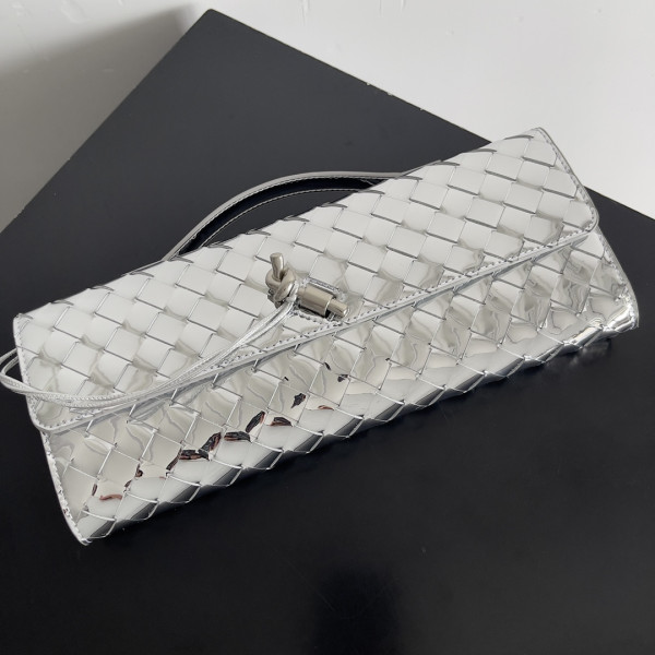 bo*te*ga Ve*ne*ta long clutch andiamo with handle-31*13*3cm