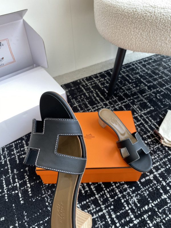 H**mes sandal