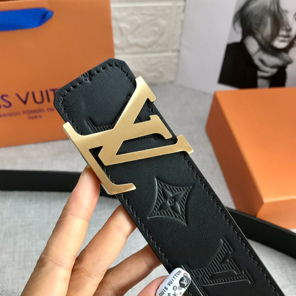 l0*is V*t0n belt