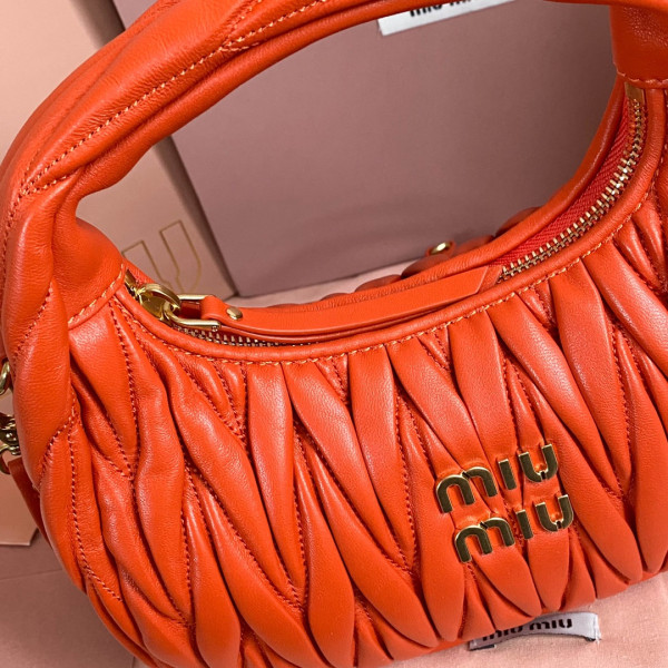 M*um*u wander matelassé nappa leather hobo bag
