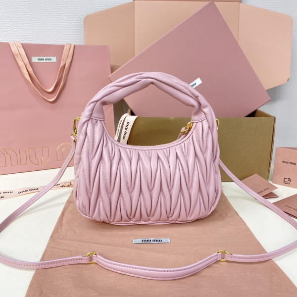 M*um*u wander matelassé nappa leather hobo bag