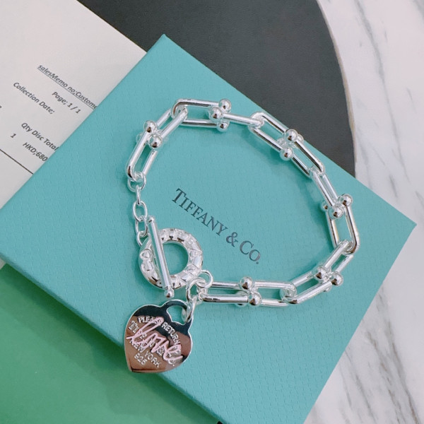 T*f*ny bracelet
